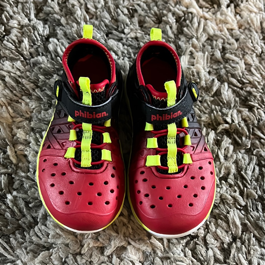 Stride Rite Phibians
